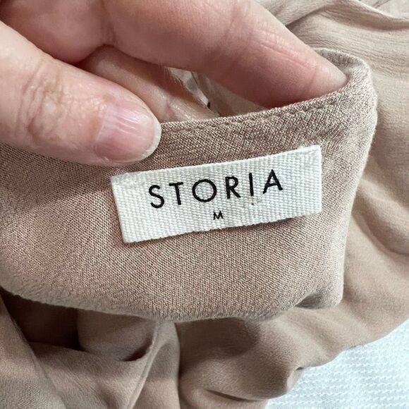 Storia Dusty Pink Gold Star Mini Dress - Picture 3 of 9